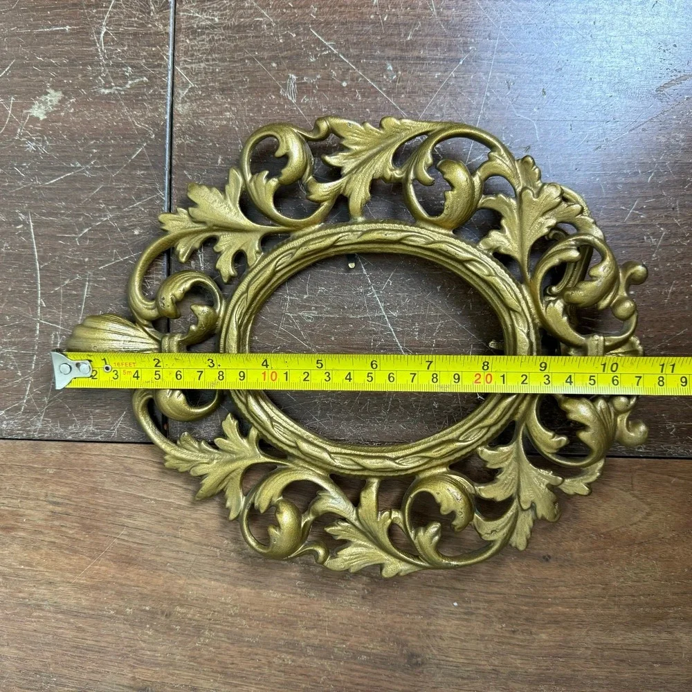 Vintage Ornate Gold Cast Metal‎ Filigree Oval Picture Frame Scrollwork 10.5x8.5